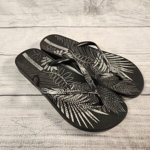 Ipanema Womens Black Silver Tropical Palm Leaf Flip Flop Sandals Size 9 Brazil